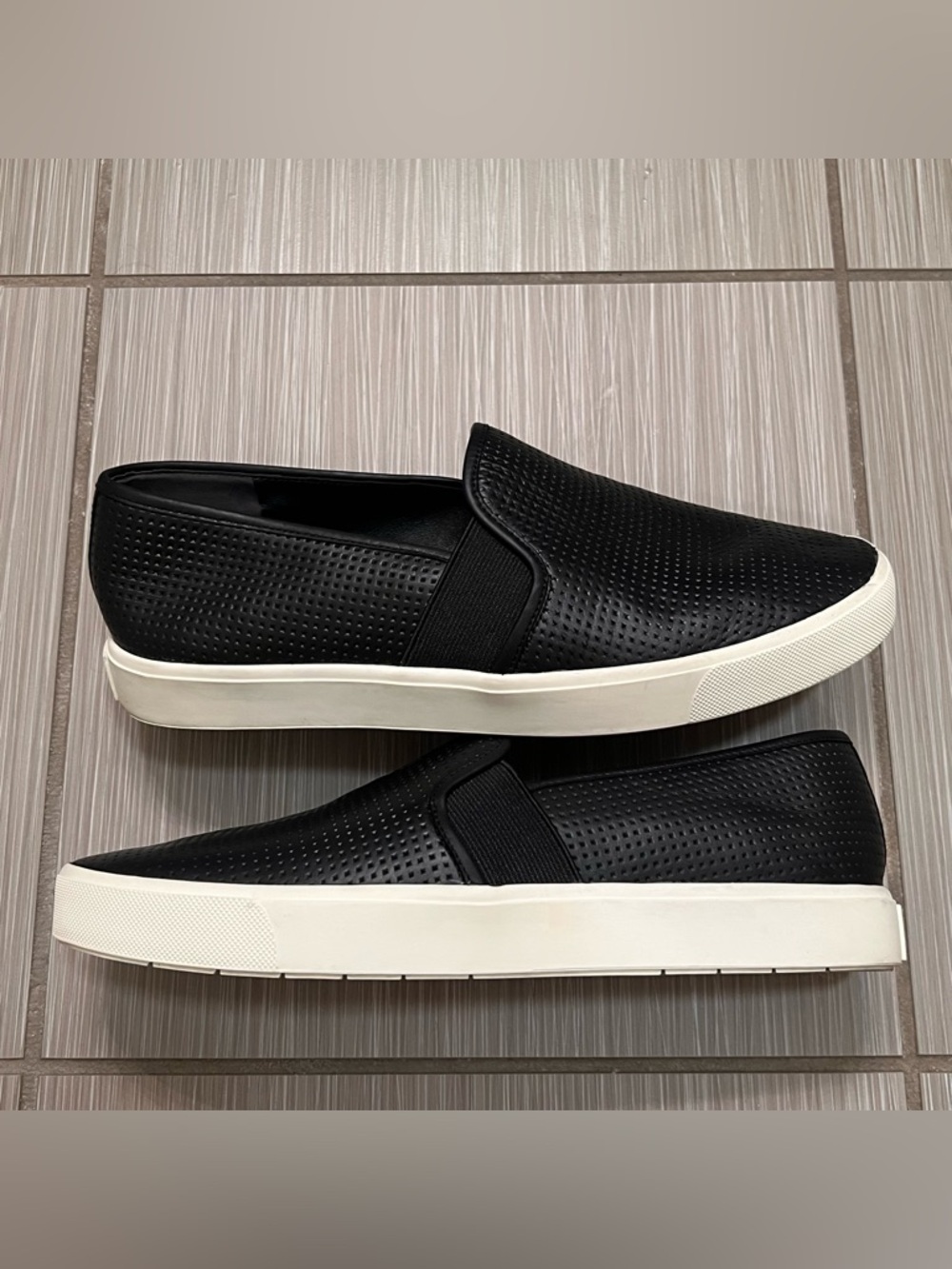 Vince Black Slip On Shoes leather 8 - Picture 2 of 7